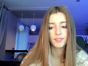girl
        coy_amina_ cam image #310614