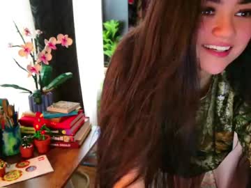 girl
        annatigarr cam image #3939492