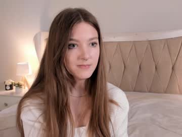 girl
        ohwherearemymanners cam image #3965235