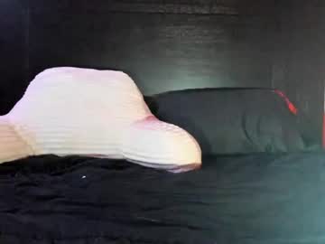 girl
        lovelilaxox cam image #5810454