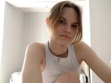 girl
        odelynacrook cam image #6642206