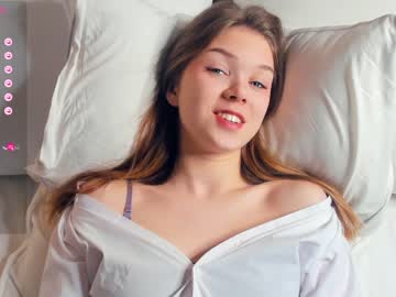 girl
        lesi_weis cam image #3153627