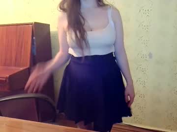 girl
        princess_ladylila cam image #6439467