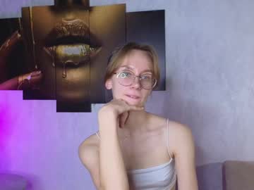 girl
        petulaballe cam image #5647613