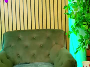 girl
        _raisaa_moon cam image #6516026