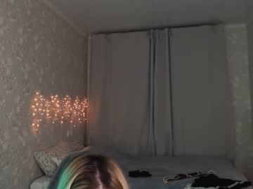 girl
        tendermoon__ cam image #3401144