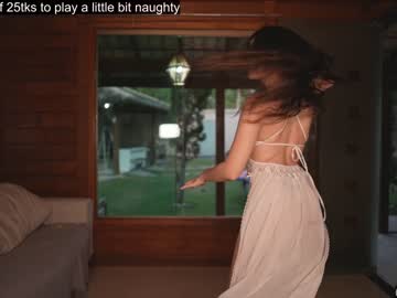girl
        loollypop24 cam image #3896403