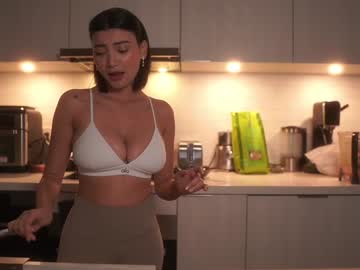 girl
        letiziafulkers1 cam image #5708345