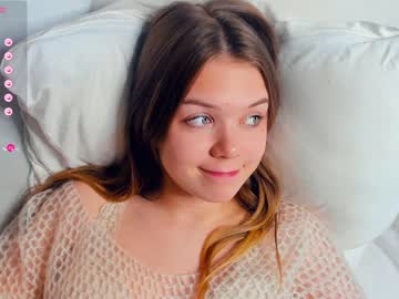 girl
        lesi_weis cam image #3205552