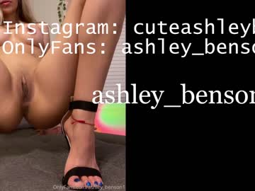 girl
        ashley_benson1 cam image #3633401