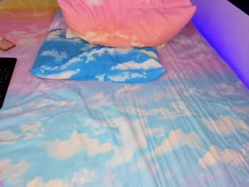 girl
        daphnemadison cam image #2187402