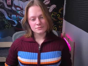 girl
        tessaswan cam image #5953007
