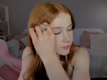 girl
        leahsthetics cam image #6796908