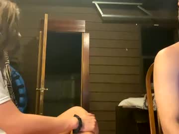 couple
        lindseygoesdown cam image #1494805