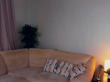 girl
        engelellick cam image #3732654