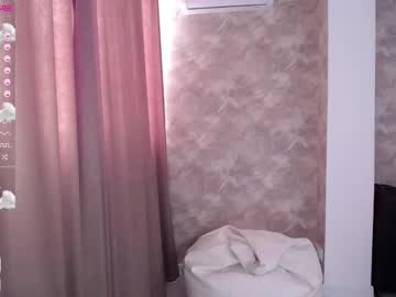 girl
        kerelai cam image #1373481