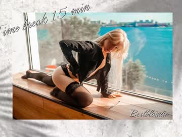 girl
        bestblondiiecb cam image #994045
