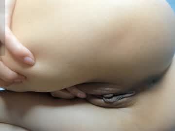 girl
        liavee cam image #4977412