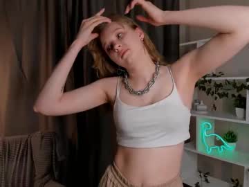girl
        chelseaalltop cam image #4298857
