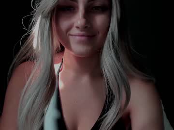 girl
        lex_al cam image #2077874