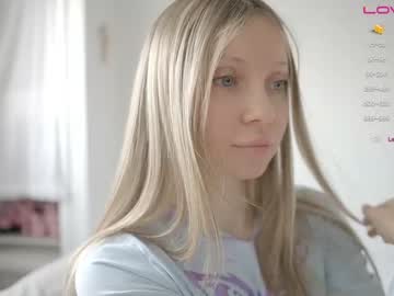 girl
        pureangeldolores cam image #3147323