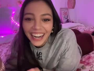 girl
        keirasworld cam image #6931460