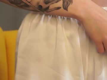 girl
        harrieteasley cam image #5589861