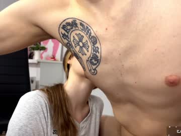 couple
        sexstar_l1fstyl3 cam image #3910675