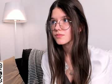 girl
        hellogentlemana cam image #3498274