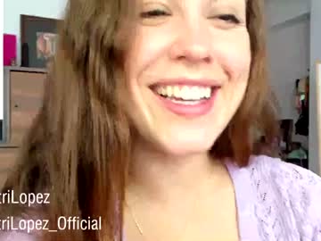 girl
        crazypaty cam image #1539036