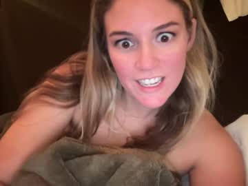 girl
        bananascoconutz cam image #3576000