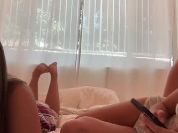 girl
        lillywest cam image #4982815