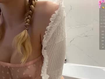 girl
        avroramy cam image #7029113