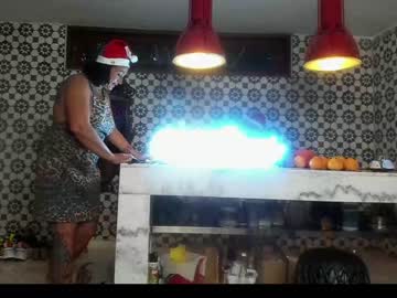 girl
        nadyabasinger cam image #518470