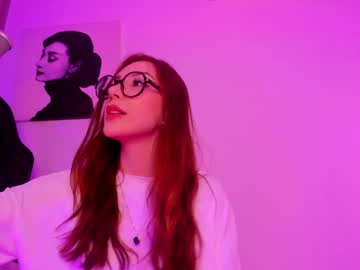 girl
        thecosmicgirl cam image #6061644