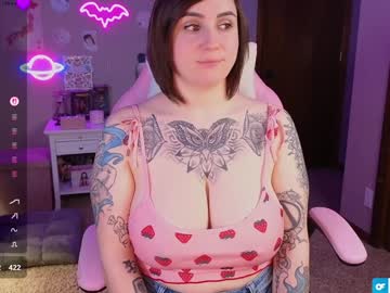 girl
        scarlettpython1 cam image #6058681
