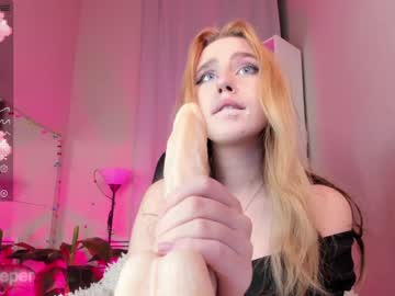 girl
        monro_merlin cam image #908307