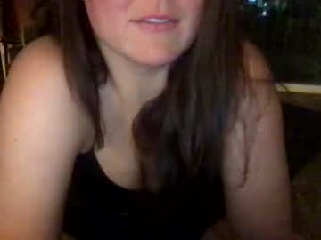 girl
        brittkos cam image #611216
