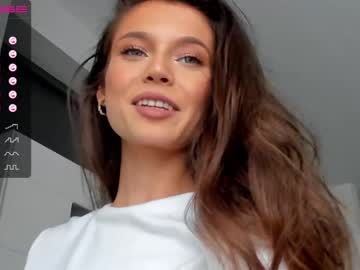 girl
        isia_slay cam image #735161