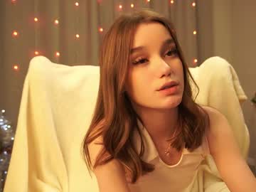 girl
        harrieteasley cam image #6014277