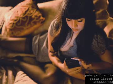girl
        ingennui cam image #1098457