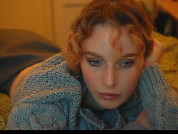 girl
        ellaa91 cam image #3470868