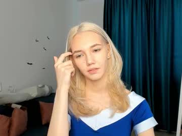 girl
        mi_mi_molly cam image #5963334