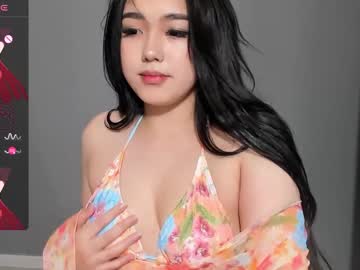 girl
        shy_cuteie18 cam image #4275300