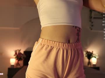 girl
        yesiamjasse cam image #3031994