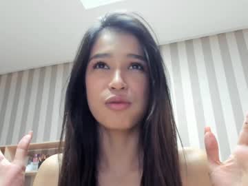 girl
        aki_kin cam image #580430