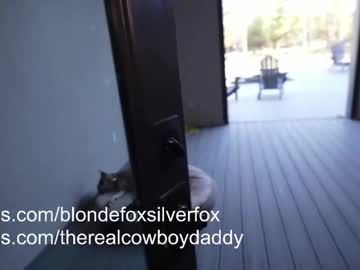 couple
        blondefoxsilverfox cam image #4436980