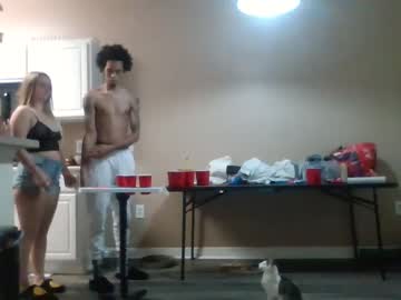 couple
        bdwking cam image #2340392