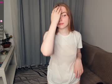 girl
        simplpresent cam image #1599679
