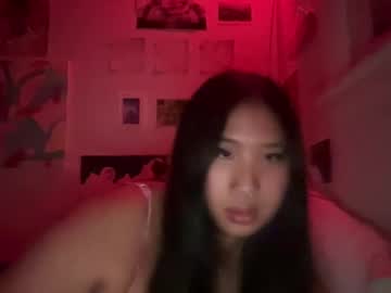 girl
        bunnysworld999 cam image #6285517